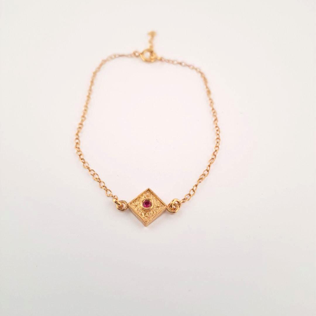 Byzantine Gold Bracelet – Sterling Silver Adjustable Chain With Red Gemstone Charm